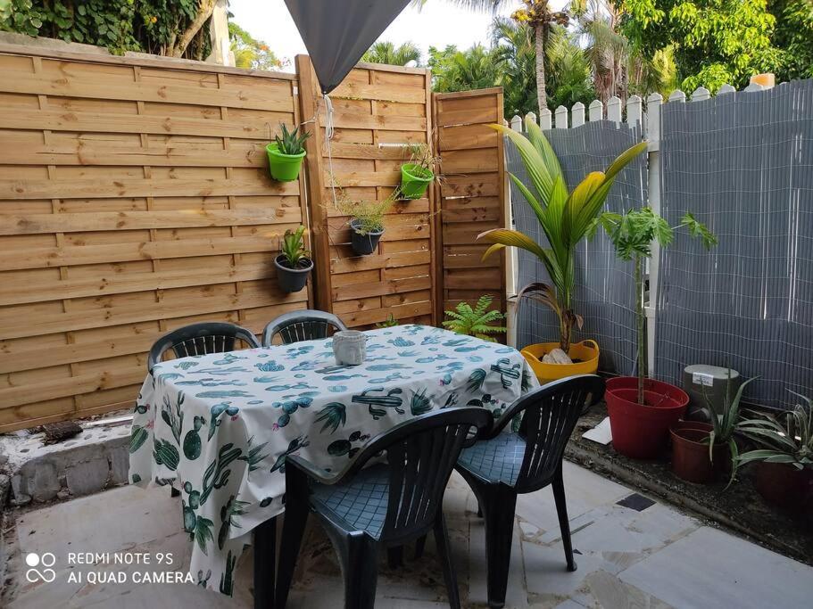 Guest House Bien-Etre Creole Sainte-Anne  Exterior foto