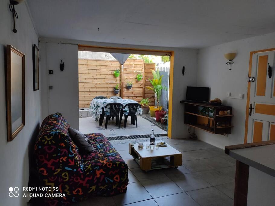 Guest House Bien-Etre Creole Sainte-Anne  Exterior foto